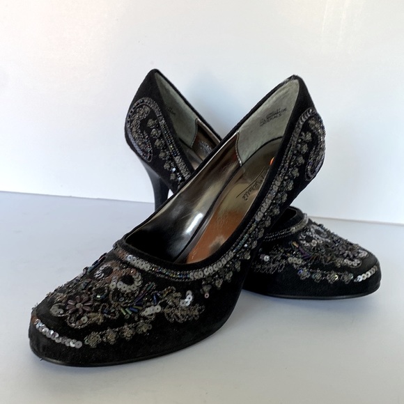 🍒 Boho Black Suede Heels!!! - Picture 8 of 11